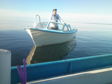 Ute o kolla om farsan fått nån fisk innan jobbet